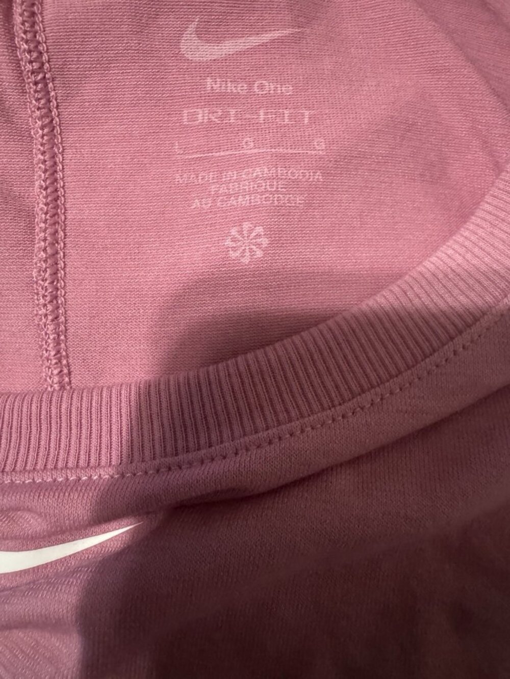 Nike Girl Sportswear Dri-Fit Boxy Essential T-Shirt Magenta Size Large - Picture 4 of 4